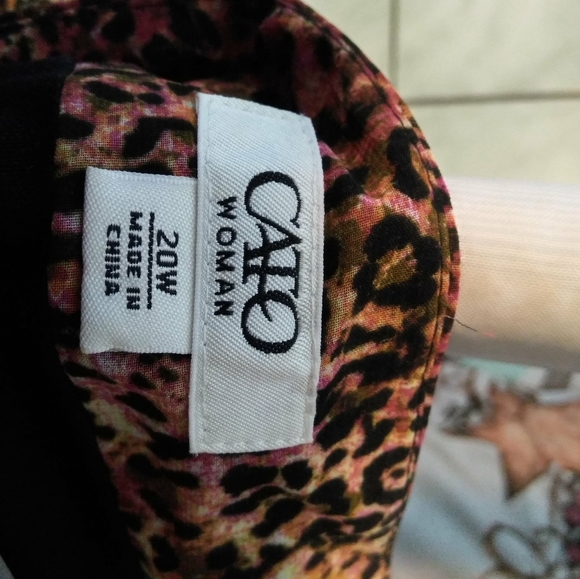 Skirt - Picture 2 of 3